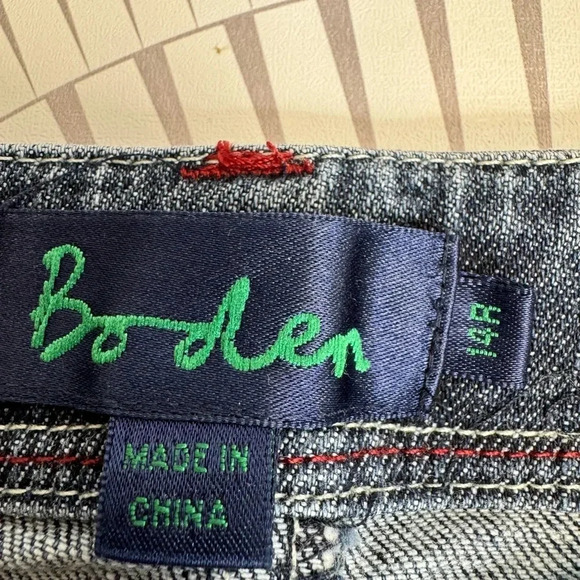 Boden Women’s Blue Denim Skirt with Red Stitching Pockets Zipper/Button Closure‎ - Picture 5 of 9